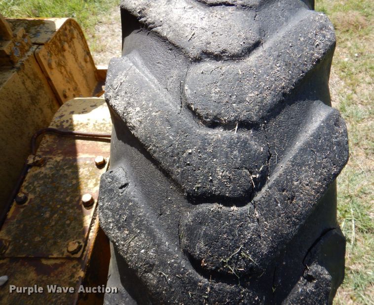 image for item DP3979 1963 Caterpillar 12E  rigid frame motor grader