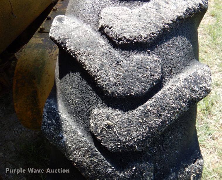 image for item DP3979 1963 Caterpillar 12E  rigid frame motor grader