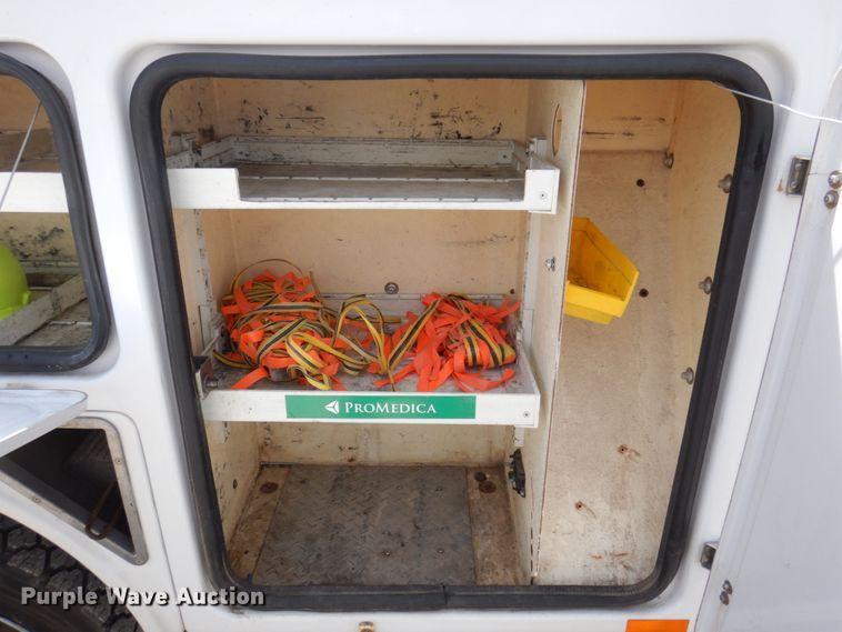 image for item DP5437 2013 Ford F550 Super Duty  bucket truck