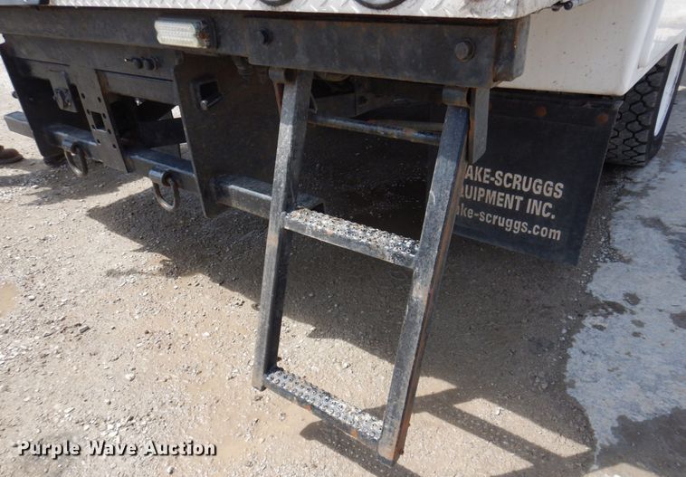 image for item DP5437 2013 Ford F550 Super Duty  bucket truck