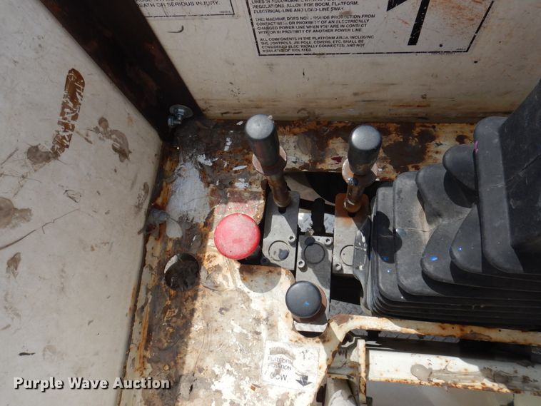 image for item DP5437 2013 Ford F550 Super Duty  bucket truck