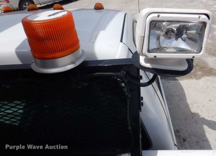 image for item DP5437 2013 Ford F550 Super Duty  bucket truck