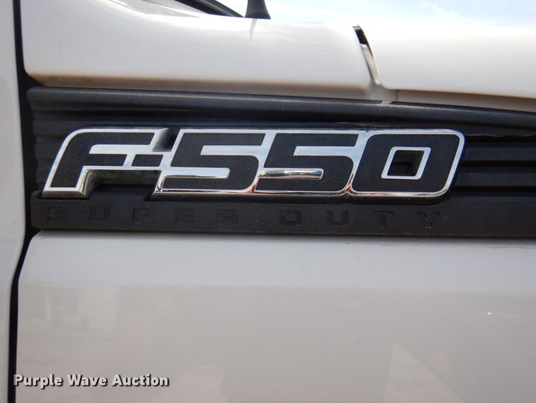 image for item DP5437 2013 Ford F550 Super Duty  bucket truck