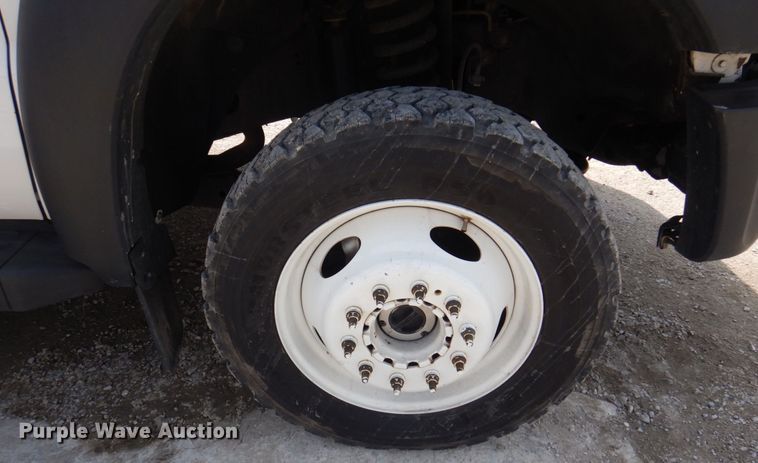 image for item DP5437 2013 Ford F550 Super Duty  bucket truck