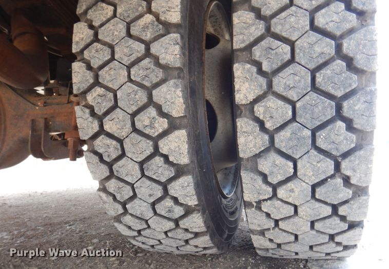 image for item DP5437 2013 Ford F550 Super Duty  bucket truck