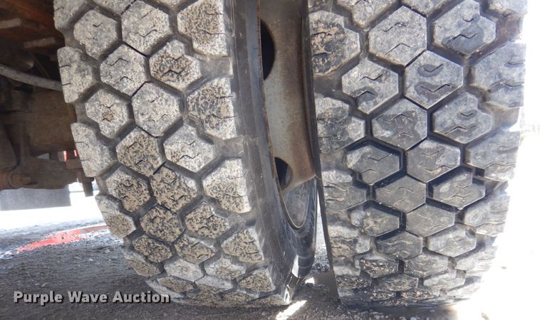 image for item DP5437 2013 Ford F550 Super Duty  bucket truck