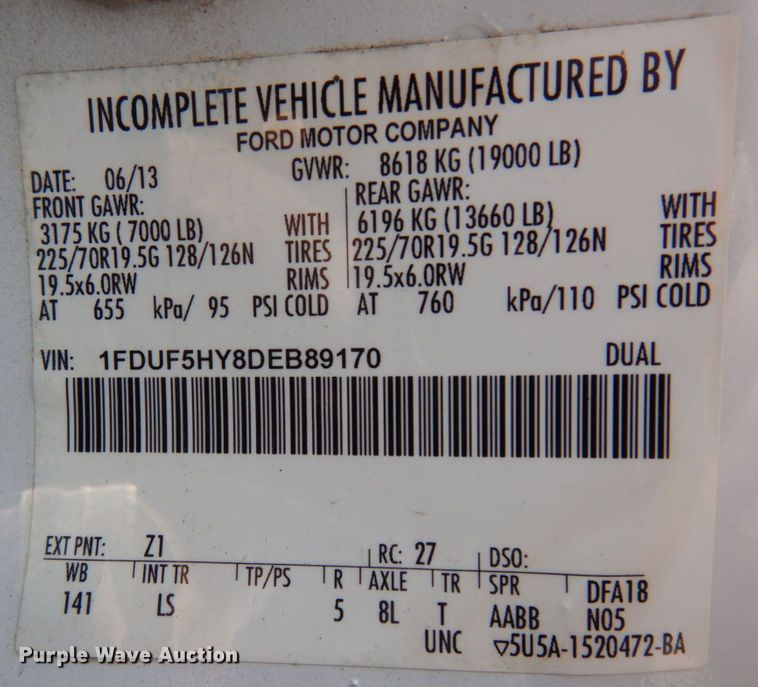 image for item DP5437 2013 Ford F550 Super Duty  bucket truck