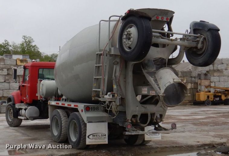 image for item DP5456 2005 Mack CV513  ready mix truck