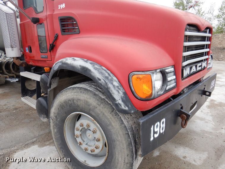 image for item DP5456 2005 Mack CV513  ready mix truck