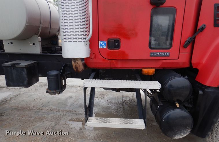 image for item DP5456 2005 Mack CV513  ready mix truck