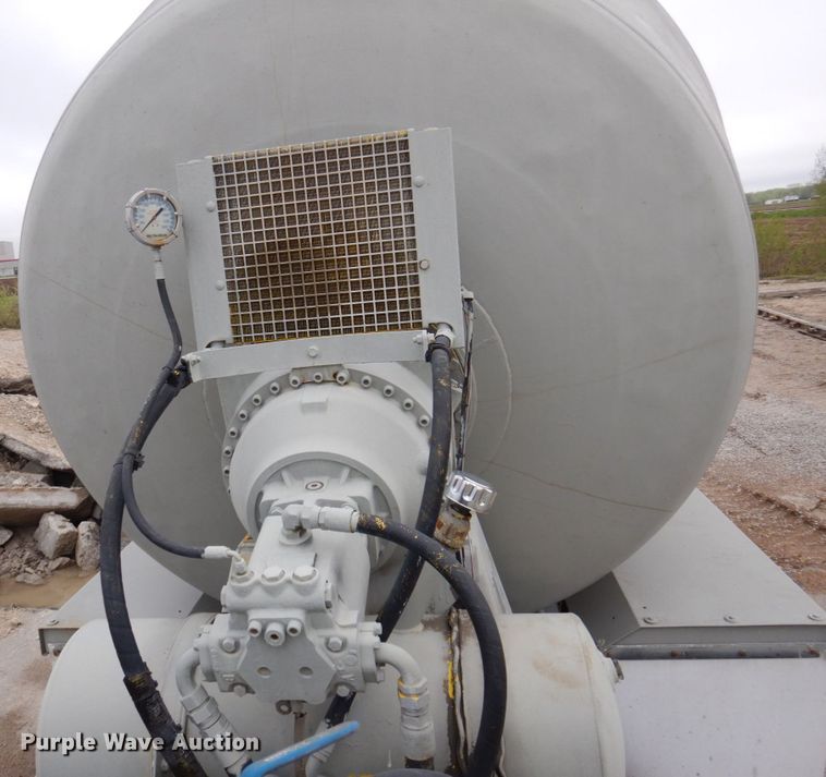 image for item DP5456 2005 Mack CV513  ready mix truck