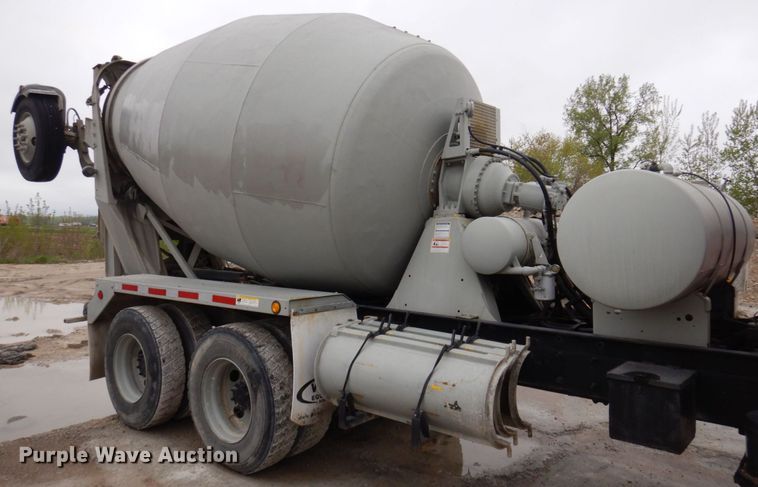 image for item DP5456 2005 Mack CV513  ready mix truck