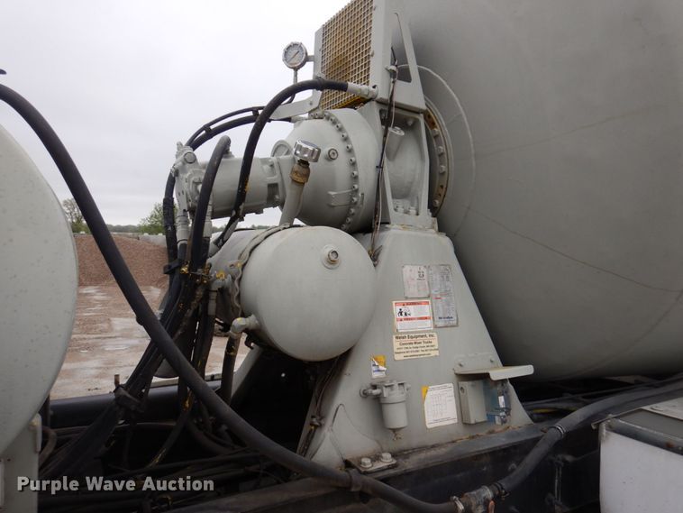 image for item DP5456 2005 Mack CV513  ready mix truck