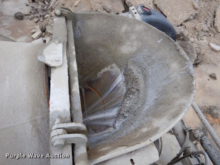 image for item DP5456 2005 Mack CV513  ready mix truck