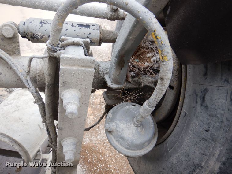 image for item DP5456 2005 Mack CV513  ready mix truck