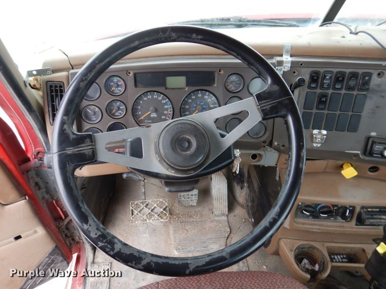 image for item DP5456 2005 Mack CV513  ready mix truck