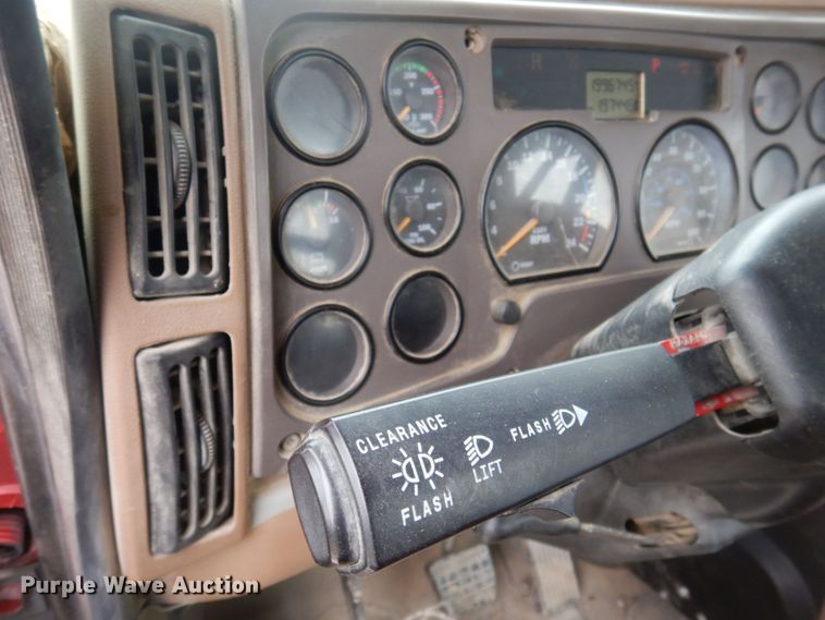 image for item DP5456 2005 Mack CV513  ready mix truck