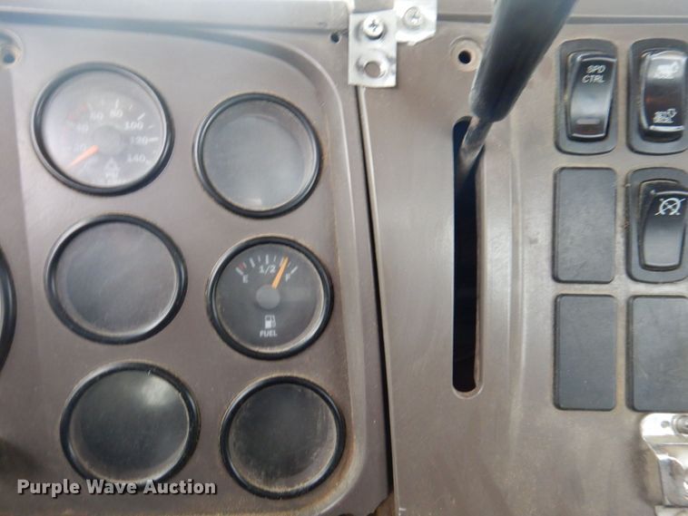 image for item DP5456 2005 Mack CV513  ready mix truck