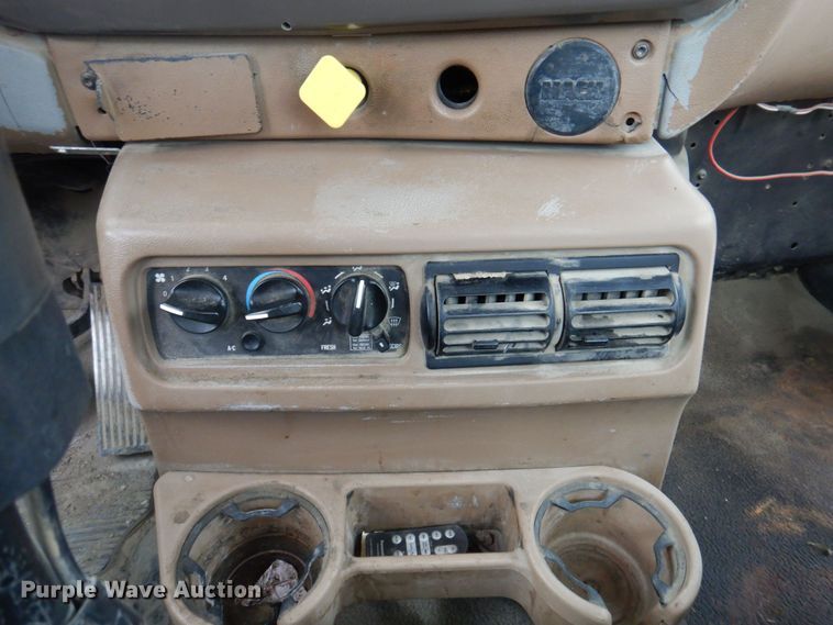 image for item DP5456 2005 Mack CV513  ready mix truck