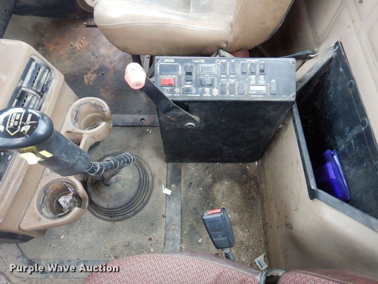 image for item DP5456 2005 Mack CV513  ready mix truck