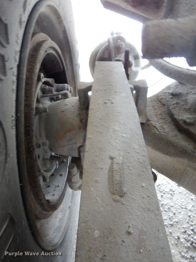 image for item DP5456 2005 Mack CV513  ready mix truck