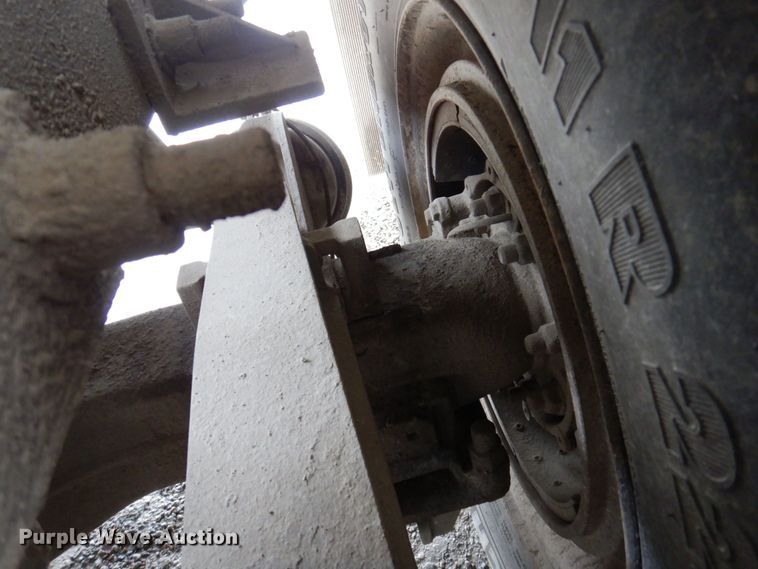 image for item DP5456 2005 Mack CV513  ready mix truck