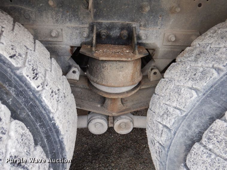 image for item DP5456 2005 Mack CV513  ready mix truck