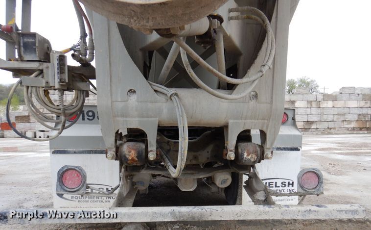 image for item DP5456 2005 Mack CV513  ready mix truck