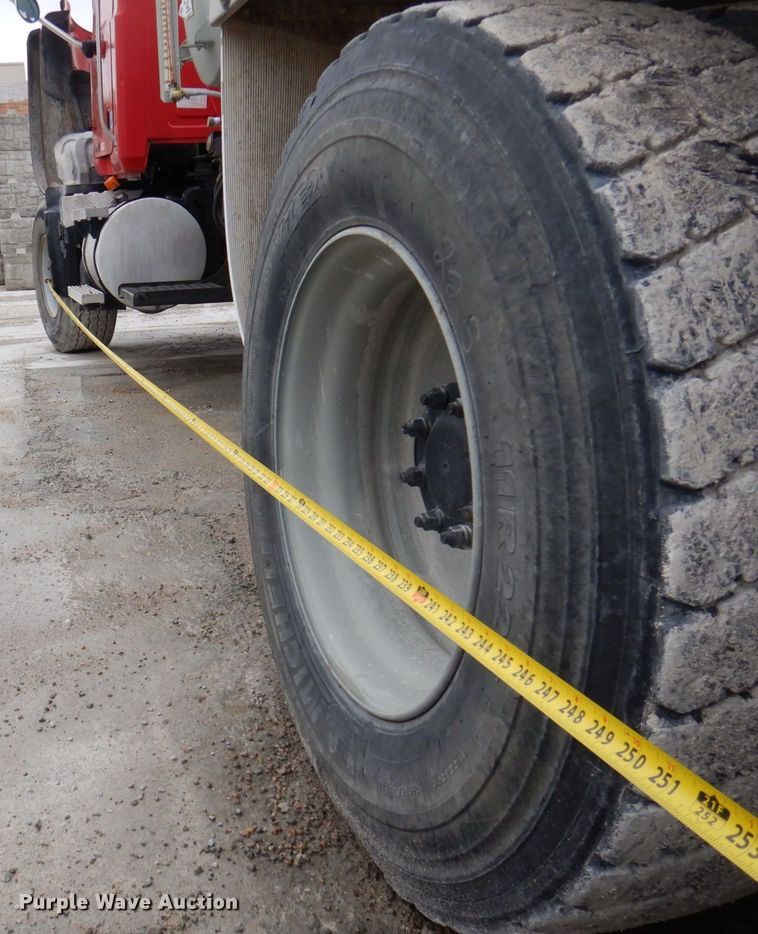 image for item DP5456 2005 Mack CV513  ready mix truck