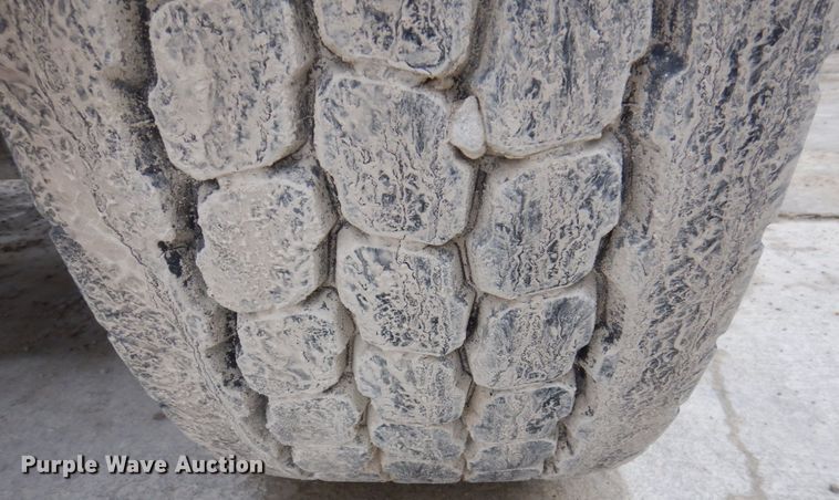 image for item DP5456 2005 Mack CV513  ready mix truck