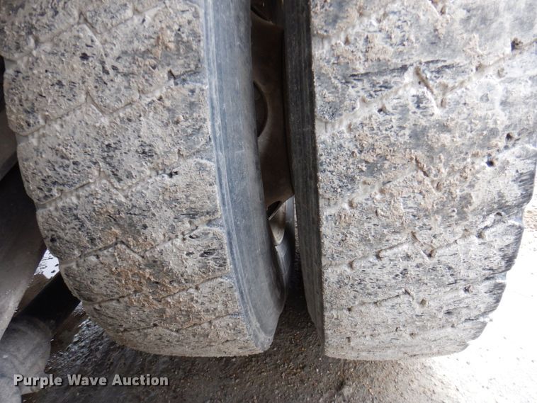 image for item DP5456 2005 Mack CV513  ready mix truck