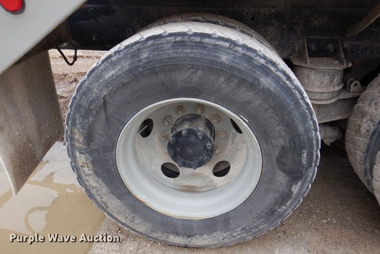 image for item DP5456 2005 Mack CV513  ready mix truck