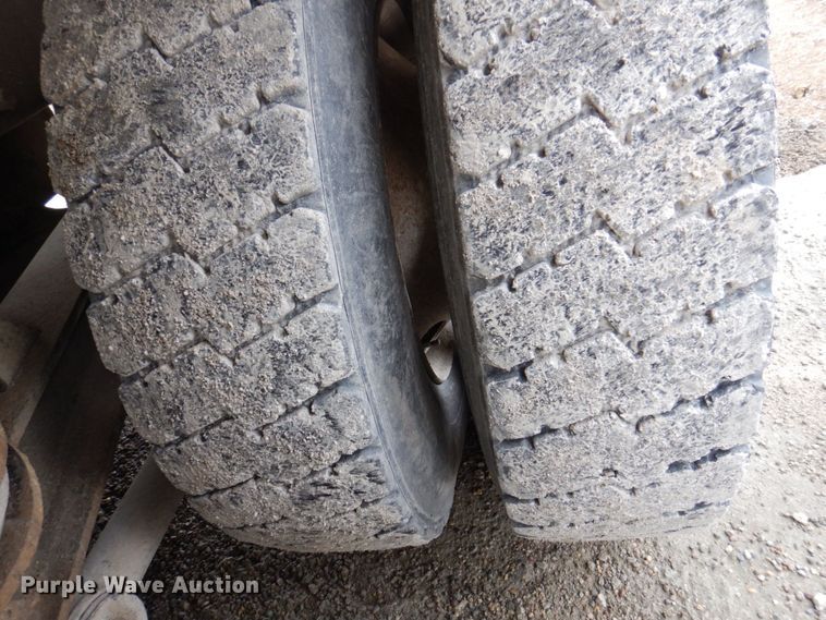 image for item DP5456 2005 Mack CV513  ready mix truck