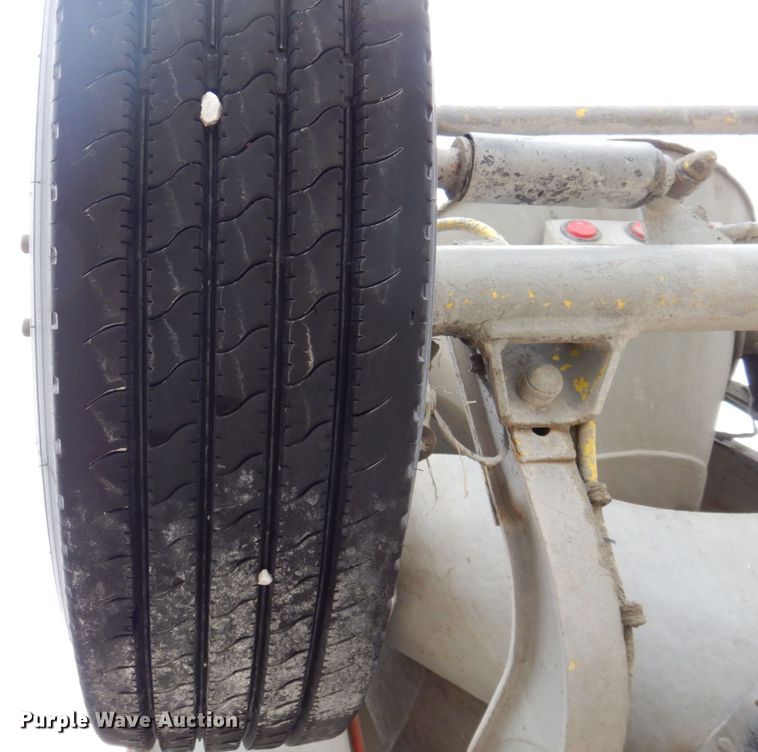 image for item DP5456 2005 Mack CV513  ready mix truck