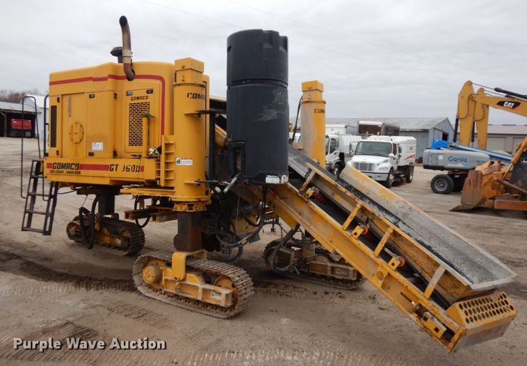 image for item DR0335 Gomaco GT3600  curb machine