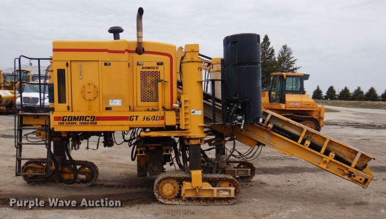 image for item DR0335 Gomaco GT3600  curb machine