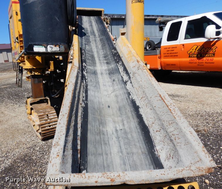 image for item DR0335 Gomaco GT3600  curb machine