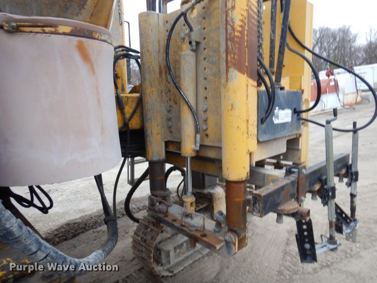 image for item DR0335 Gomaco GT3600  curb machine