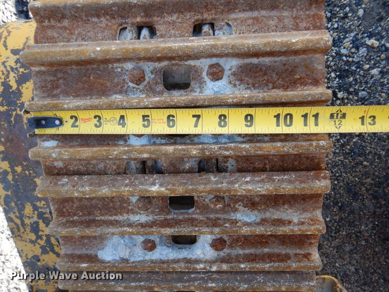 image for item DR0335 Gomaco GT3600  curb machine