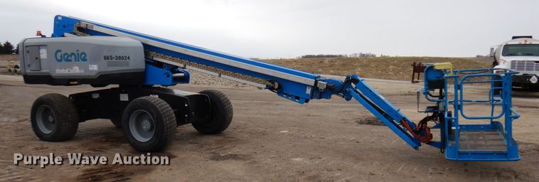 image for item DR0336 2017 Genie S-65  boom lift