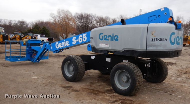 image for item DR0336 2017 Genie S-65  boom lift