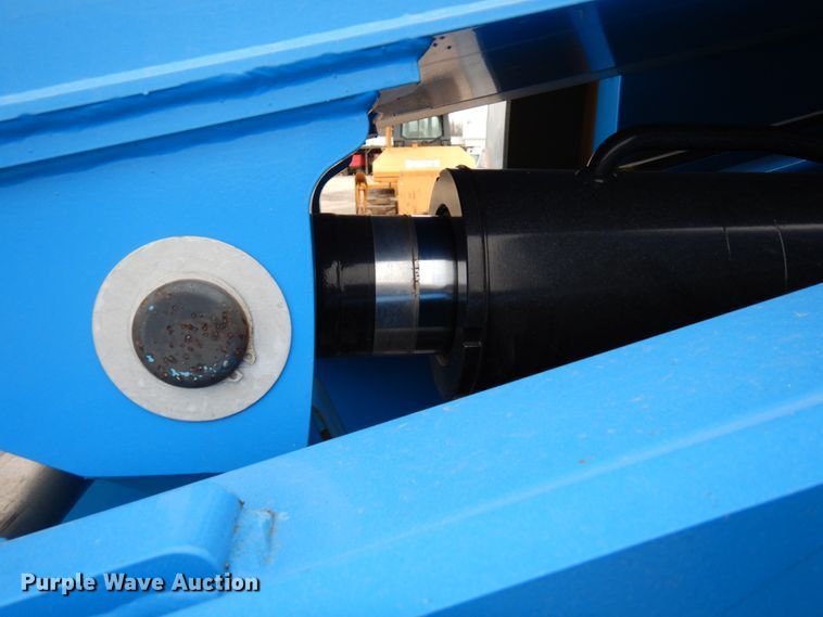 image for item DR0336 2017 Genie S-65  boom lift