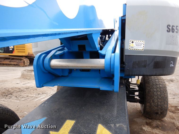 image for item DR0336 2017 Genie S-65  boom lift