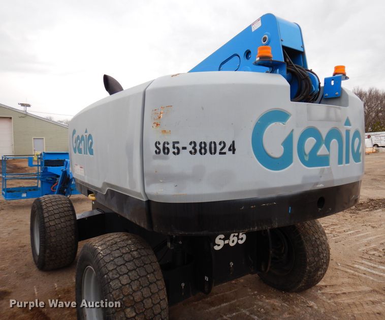 image for item DR0336 2017 Genie S-65  boom lift