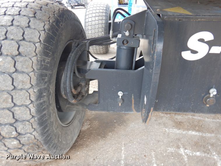 image for item DR0336 2017 Genie S-65  boom lift