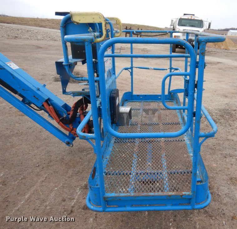 image for item DR0336 2017 Genie S-65  boom lift