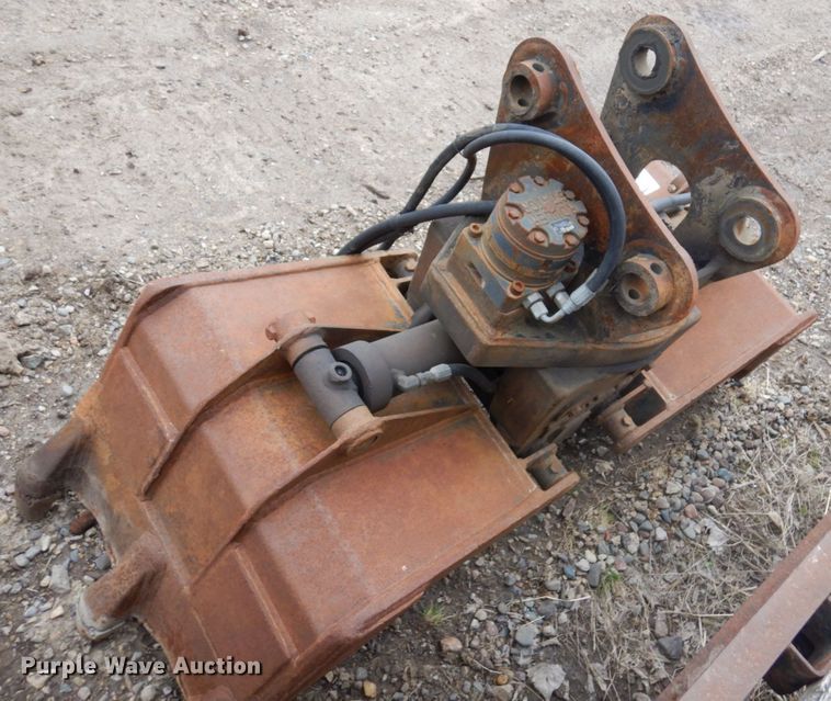 image for item DR0339 Towtem 24" W excavator grapple