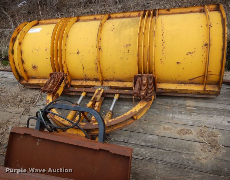 image for item DR0342 LEO  9' W skid steer snow plow