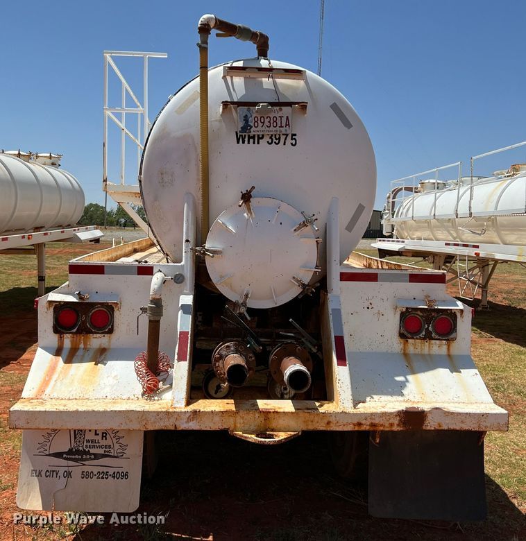 image for item DR1333 1993 Eagle GEVT-130B  tank trailer