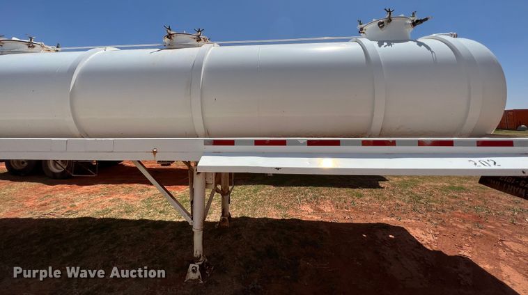 image for item DR1333 1993 Eagle GEVT-130B  tank trailer